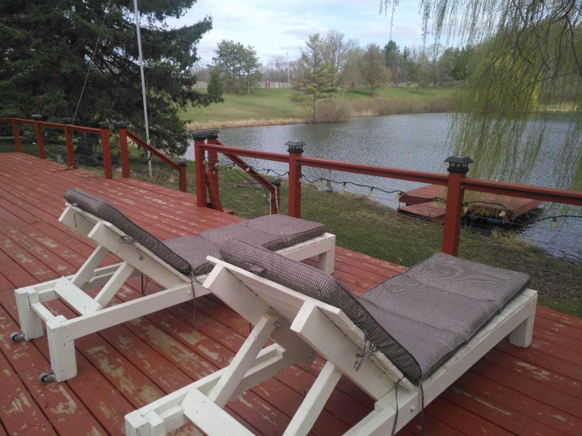 Lakeside Private Suite-Queen Bed Room Tottenham Экстерьер фото